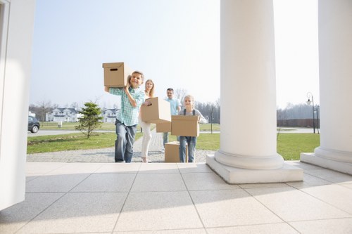 Moving van service for local home relocations in Crewshill