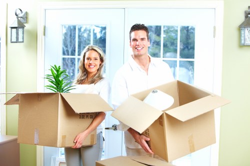 Crewshill house removals for flats, homes, and local businesses